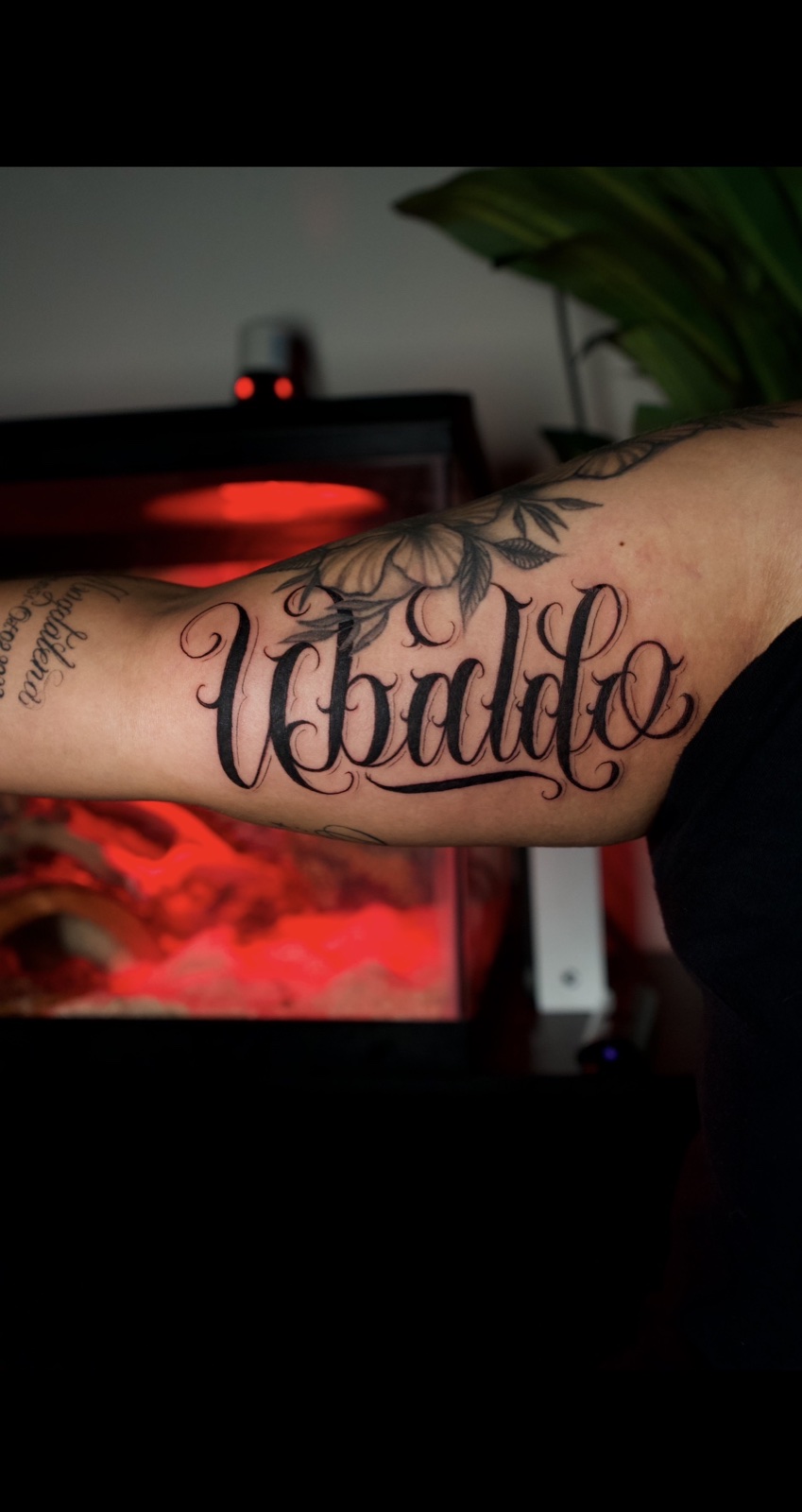 Freehand Lettering · Black & Grey · Fine Line tattoo by Damien