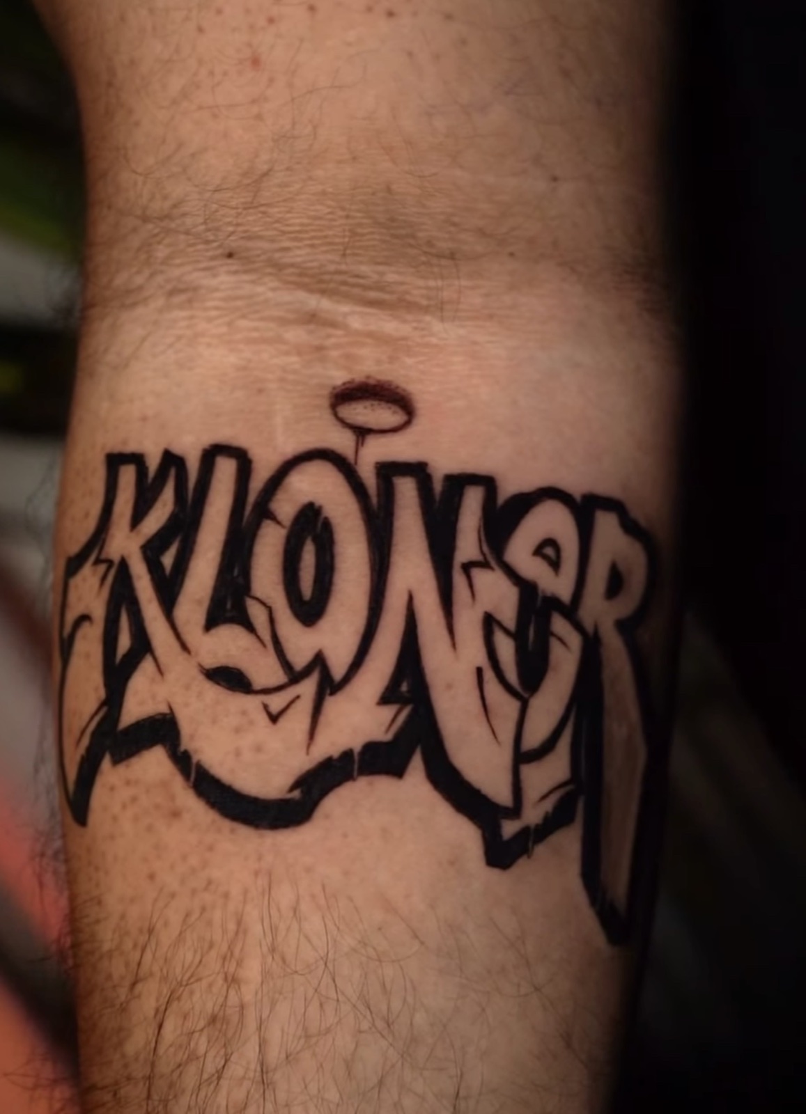 Freehand Lettering · Black & Grey · Fine Line tattoo by Damien