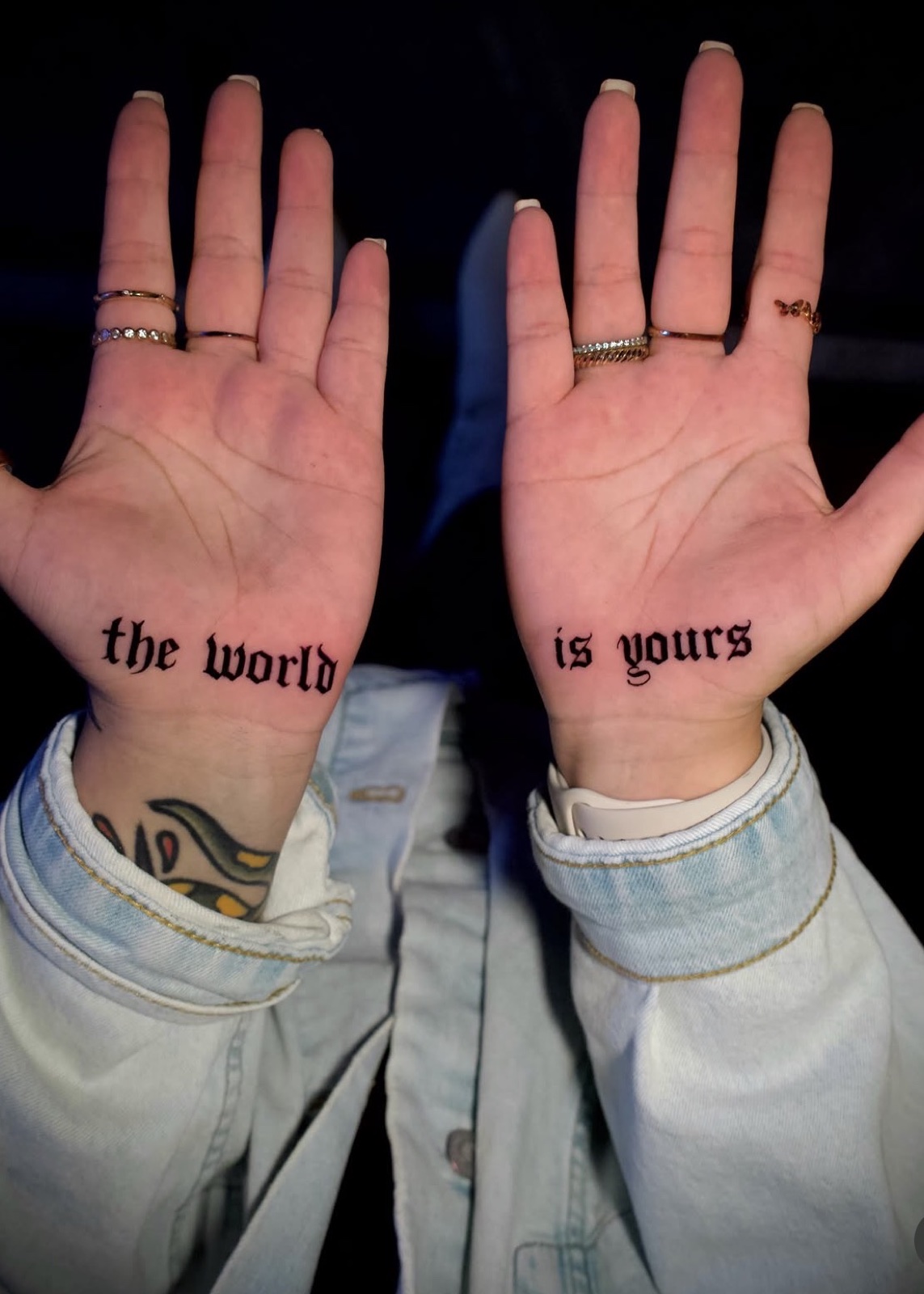 Freehand Lettering · Black & Grey · Fine Line tattoo by Damien