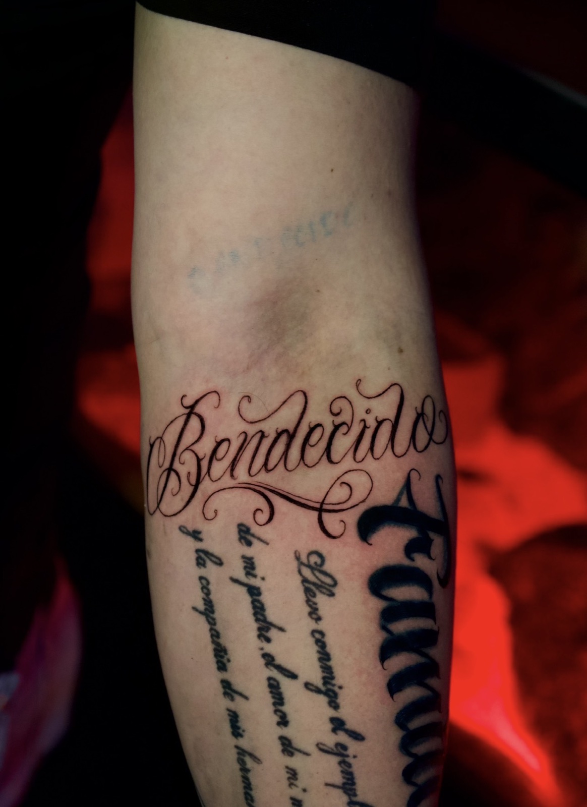 Freehand Lettering · Black & Grey · Fine Line tattoo by Damien