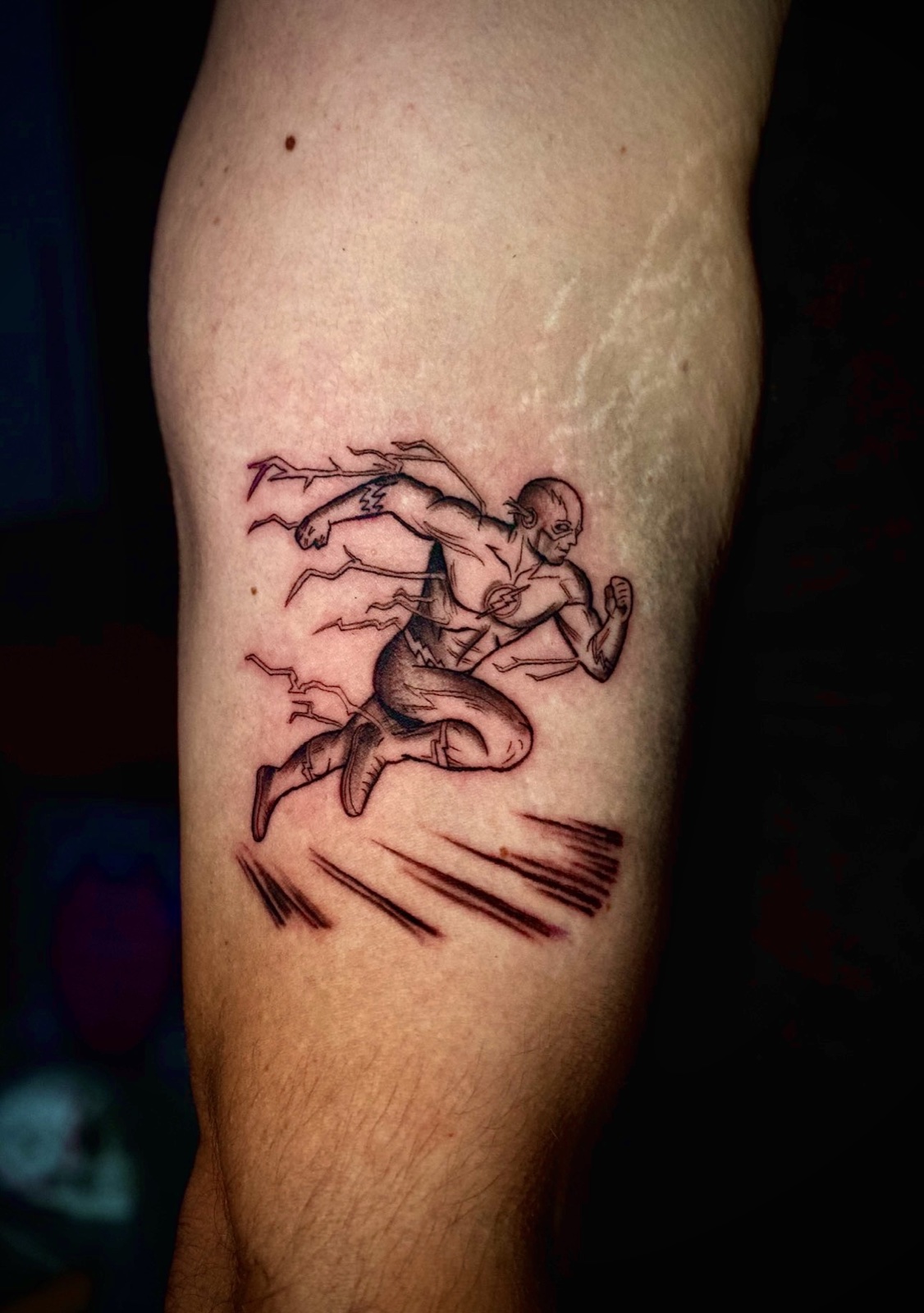 Freehand Lettering · Black & Grey · Fine Line tattoo by Damien