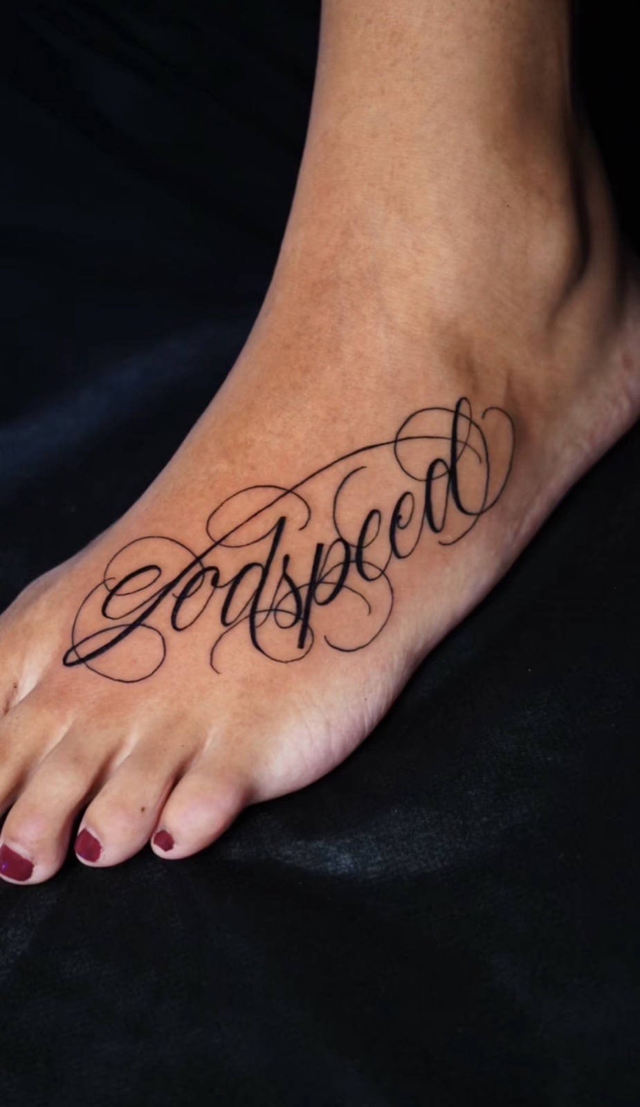 Freehand Lettering · Black & Grey · Fine Line tattoo by David