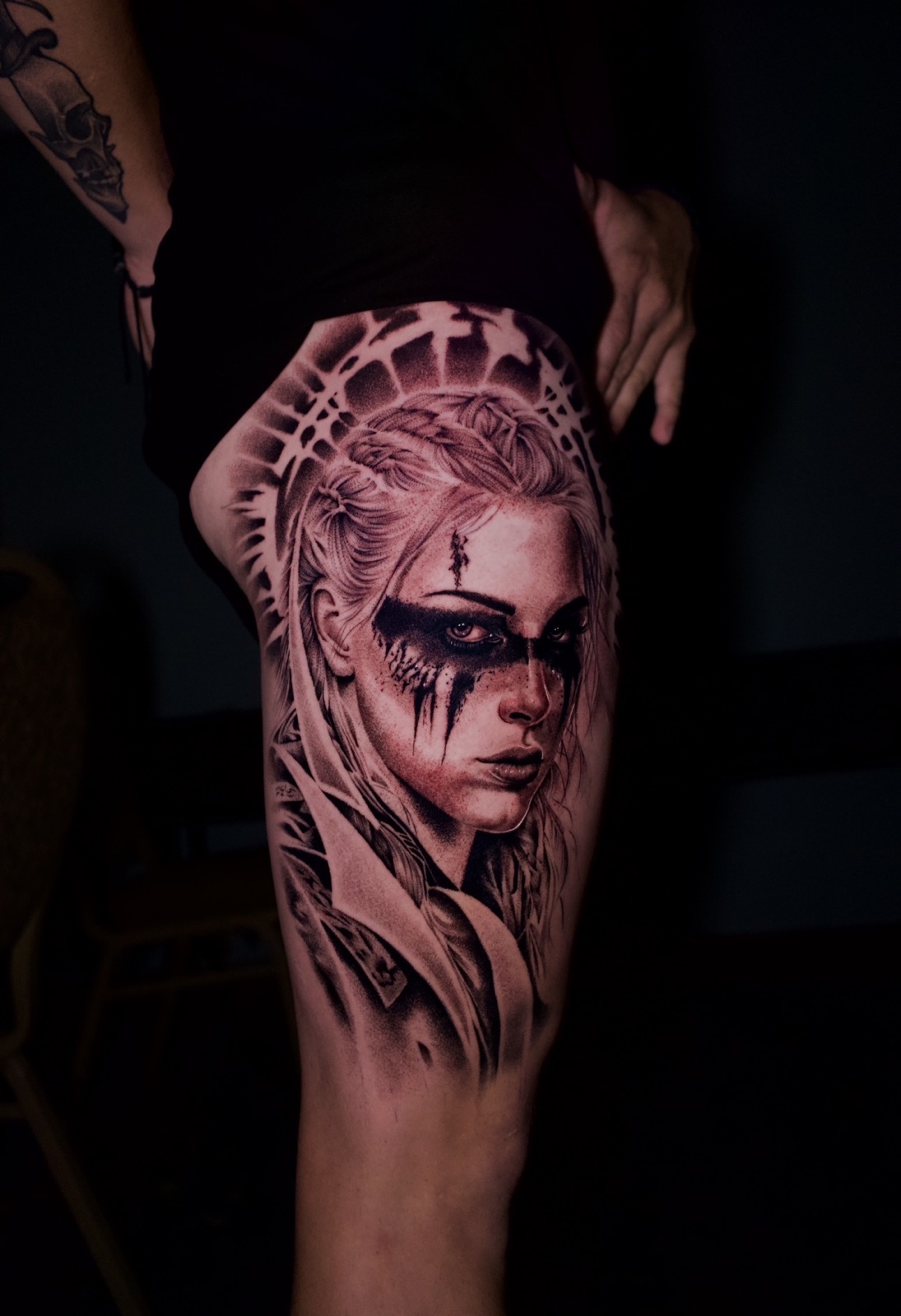 Black & Grey Realism · Stipple Shading · Fine Line tattoo by Henry