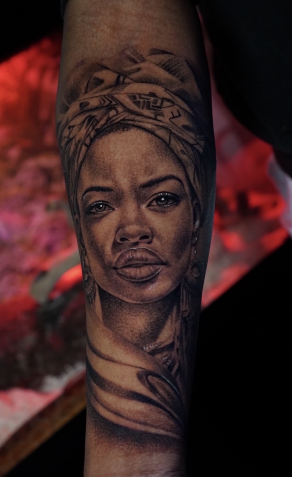 Black & Grey Realism · Stipple Shading · Fine Line tattoo by Henry