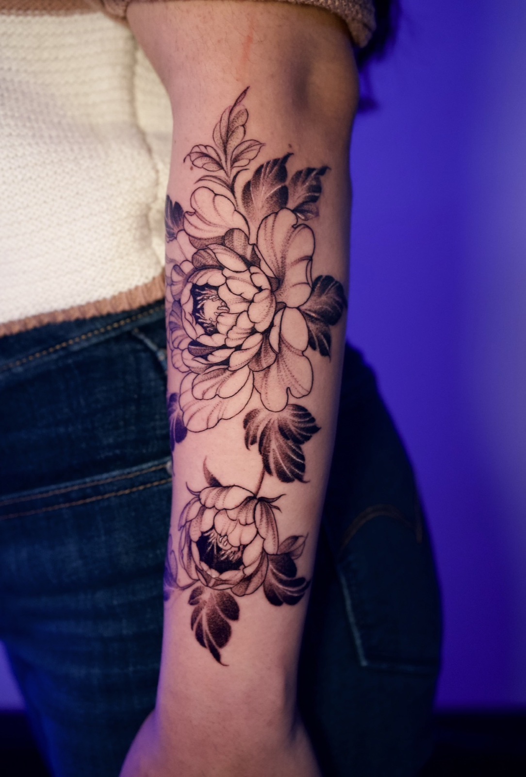Black & Grey Realism · Stipple Shading · Fine Line tattoo by Henry