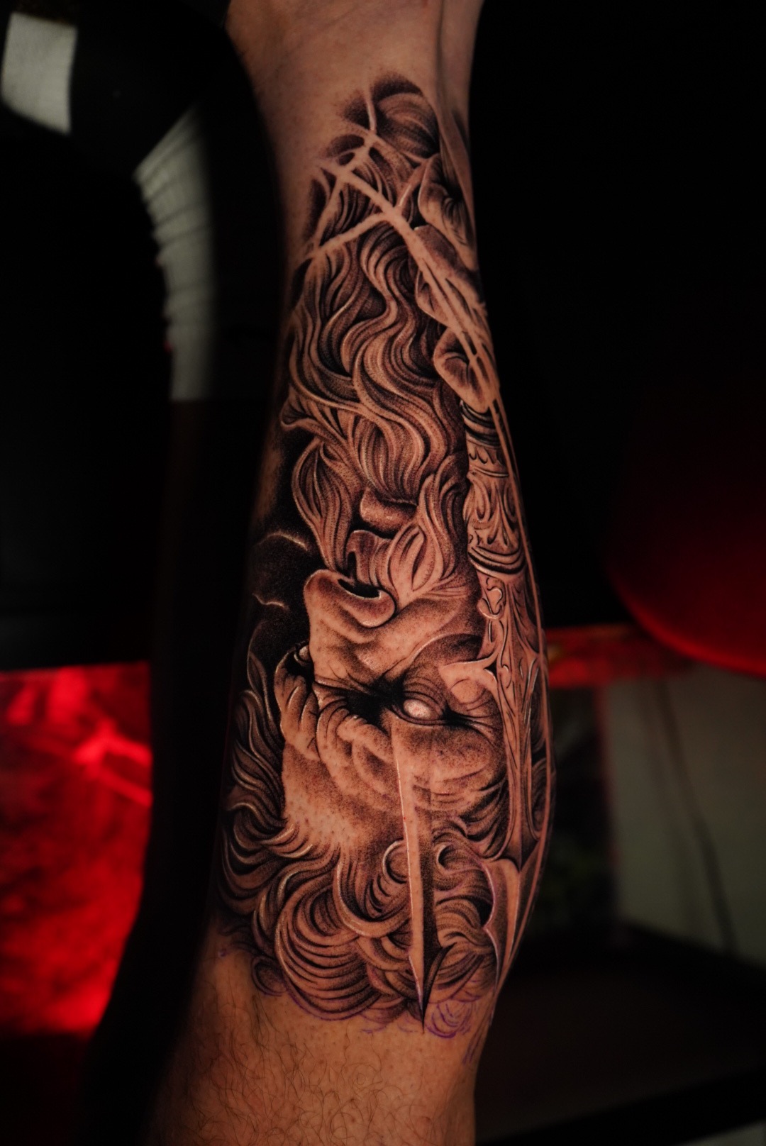 Black & Grey Realism · Stipple Shading · Fine Line tattoo by Henry